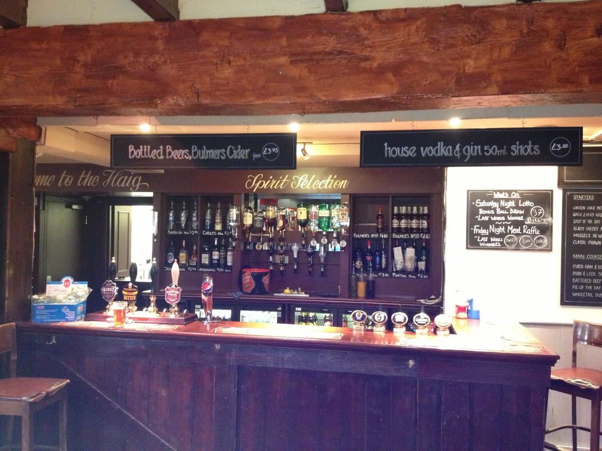 Sir Douglas Haig Inn Effingham Екстер'єр фото
